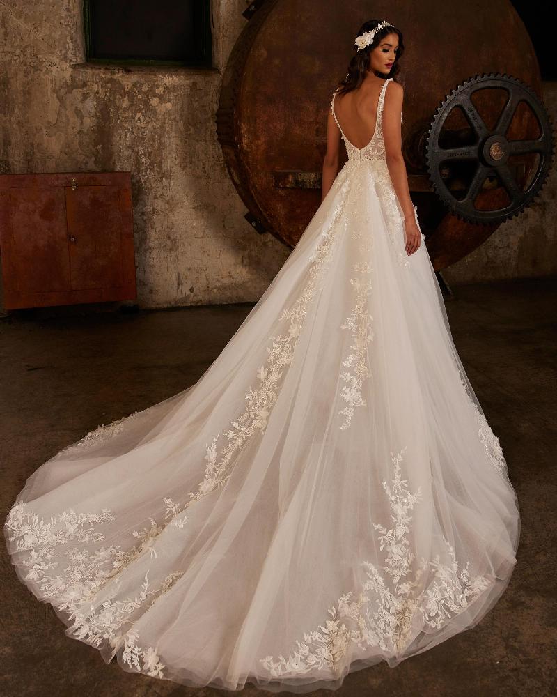 122239 classic a line wedding dress with pockets and 3d lace2